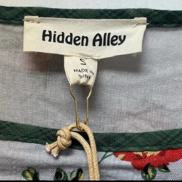 NWT Hidden Alley Floral Boho Prairie Dress Size Small - Picture 3 of 7